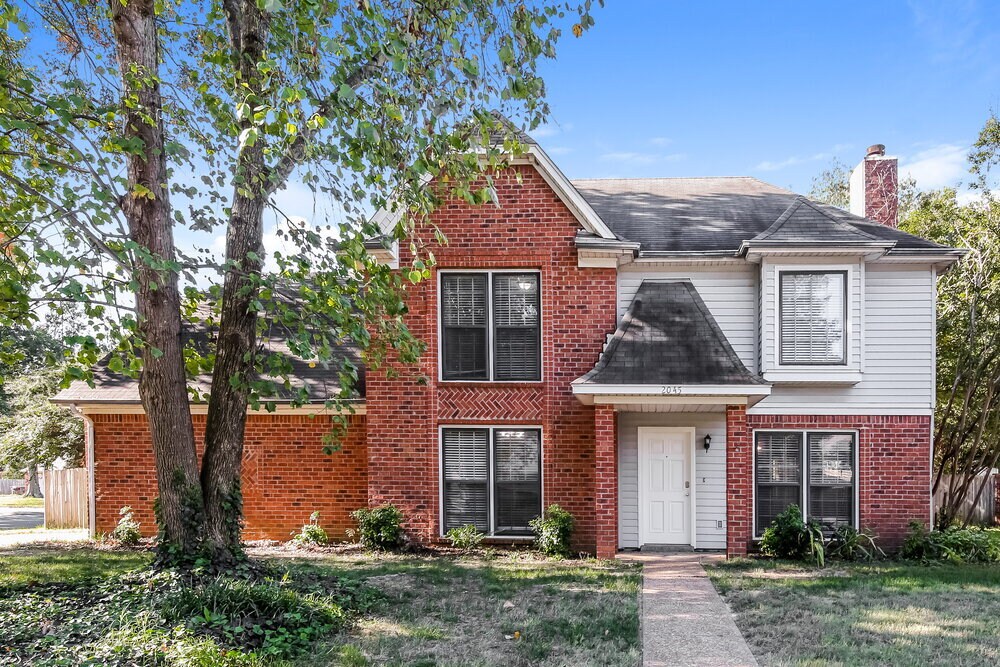 2045 Shetland Cove in Memphis, TN - Building Photo