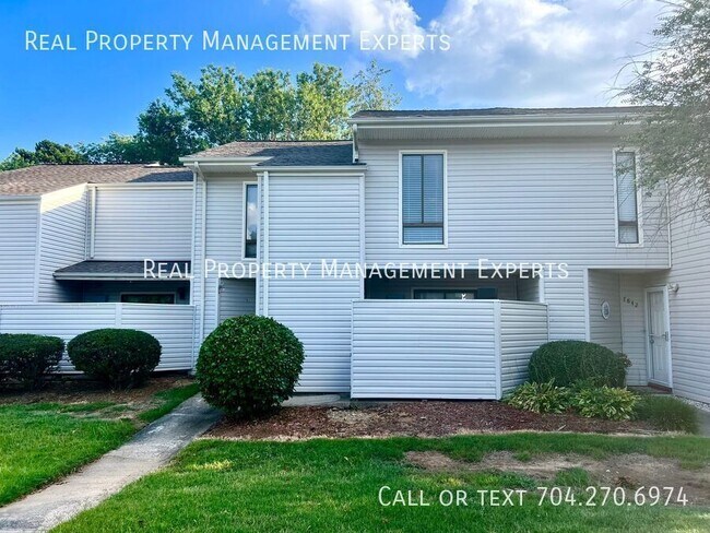 7844 Hummingbird Ln in Charlotte, NC - Building Photo - Building Photo