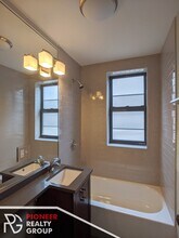 423 W Belden Ave, Unit 429.5-B206 in Chicago, IL - Building Photo - Building Photo