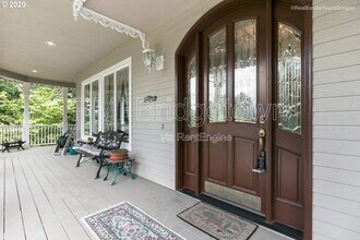 12805 SE Spring Mountain Dr in Happy Valley, OR - Building Photo - Building Photo