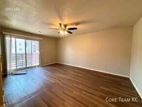 3633 Walnut St-Unit -208 in Kansas City, MO - Building Photo - Building Photo