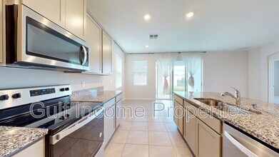 10508 Chippewa Dr in Parrish, FL - Building Photo - Building Photo