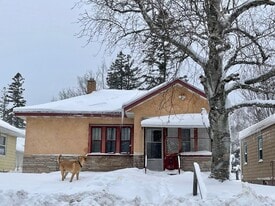 1615 Waverly Ave in Duluth, MN - Building Photo