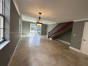 1402 Veracruz Ln in Weston, FL - Building Photo - Building Photo