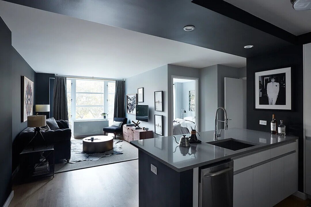 331 E Houston St in New York, NY - Foto de edificio