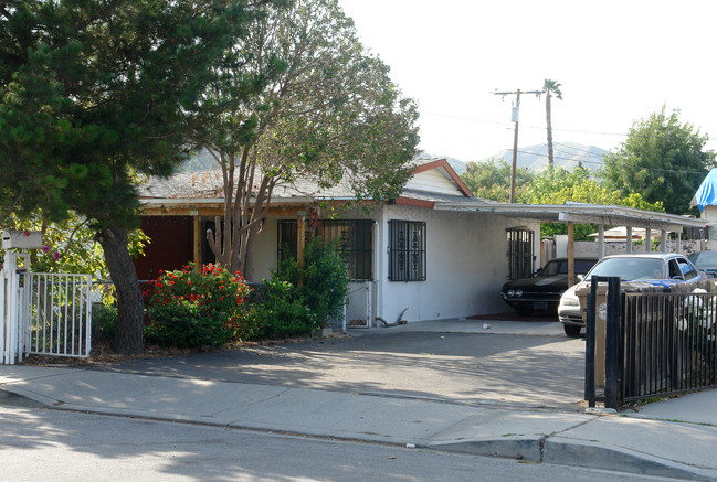 1213-1215 High St in Santa Paula, CA - Building Photo - Building Photo