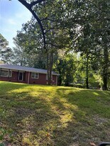 731 Smithstone Ct S E in Marietta, GA - Building Photo