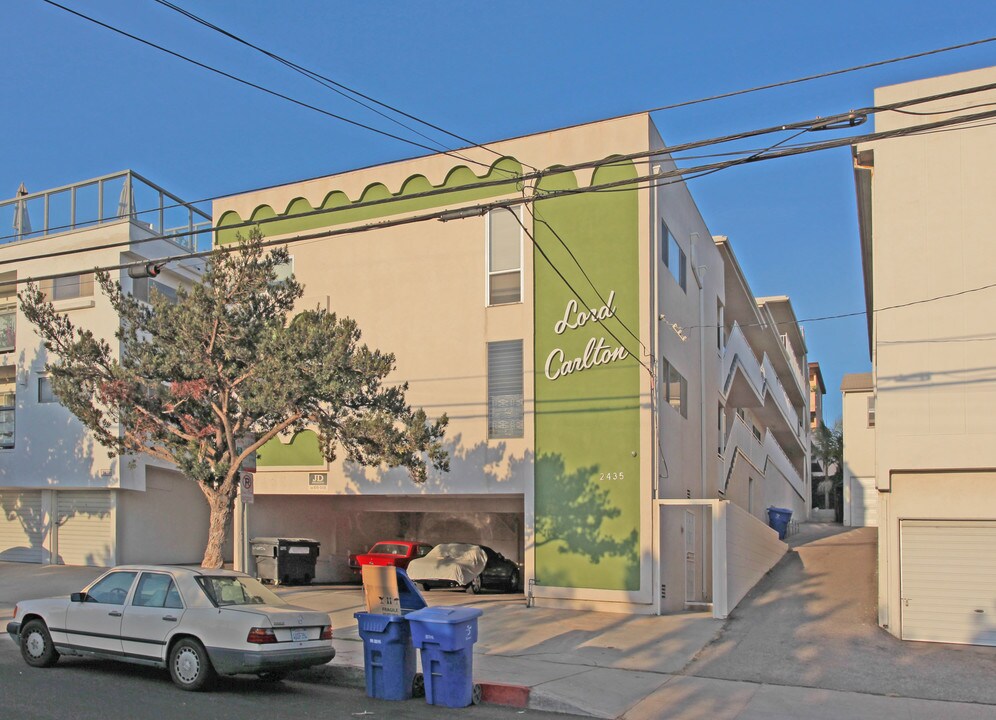 Lord Carlton Apartments in Santa Monica, CA - Building Photo