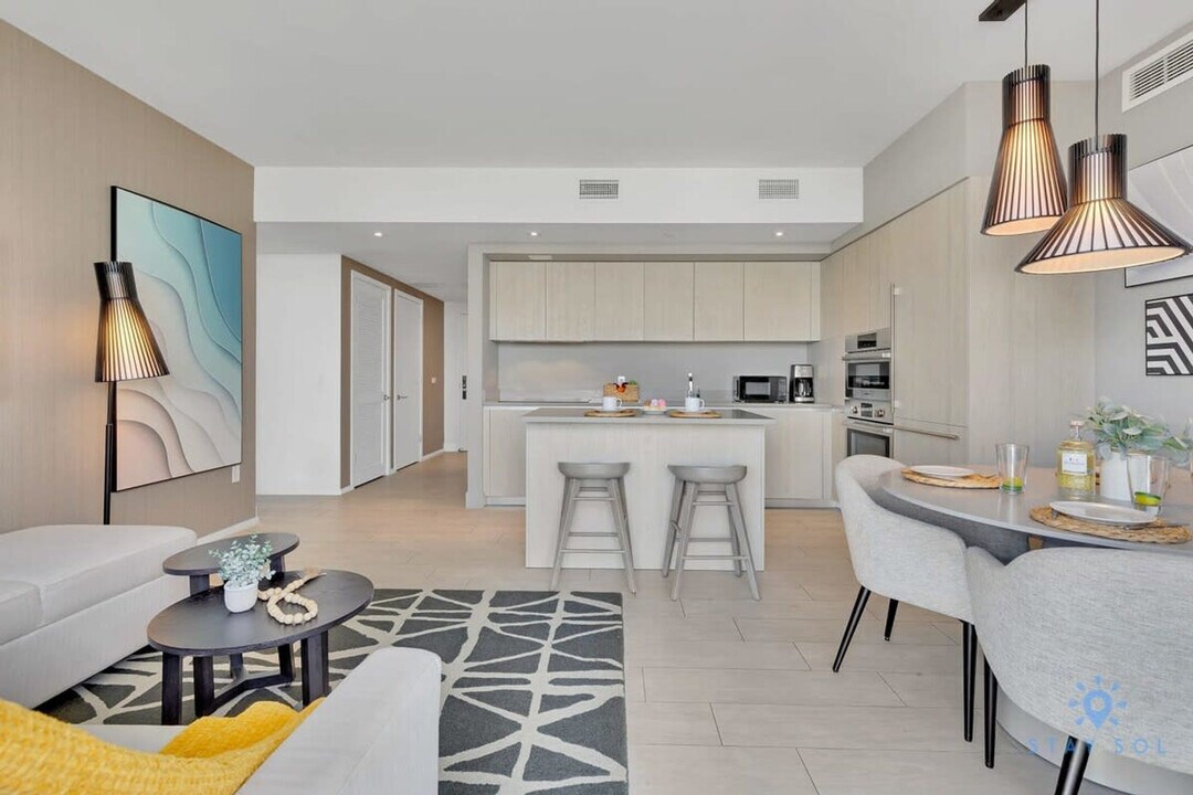 4010 S Ocean Dr in Hollywood, FL - Building Photo