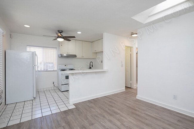 939 Turquoise St in San Diego, CA - Building Photo - Building Photo