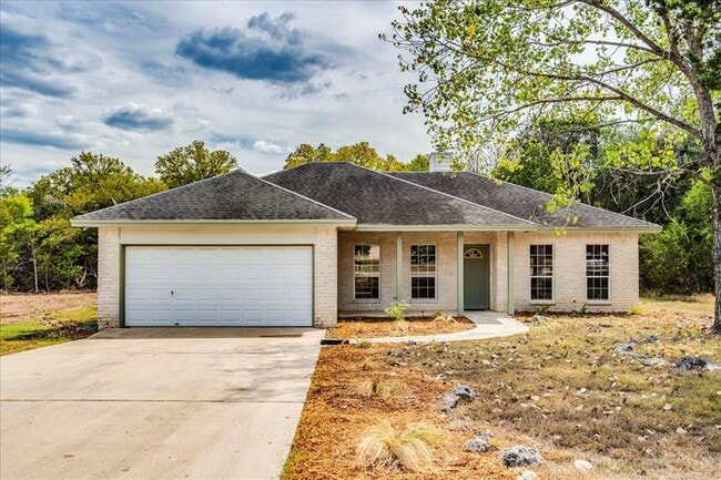 property at 35 Country Pl Dr