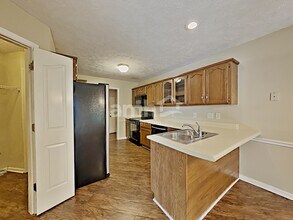 413 Saint Francis Ave in Smyrna, TN - Foto de edificio - Building Photo