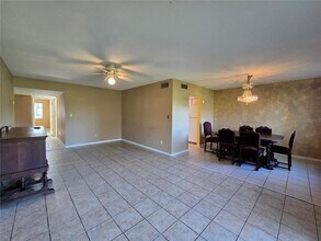 582 Fairways Cir, Unit A in Ocala, FL - Building Photo - Building Photo