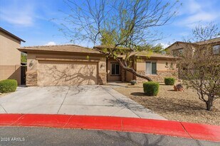 8938 W Grovers Ave in Peoria, AZ - Building Photo
