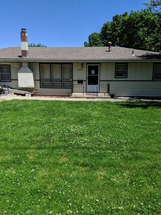 3609 S Northern Blvd in Independence, MO - Building Photo - Building Photo
