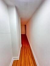 2498 SW 17th Ave in Miami, FL - Building Photo - Building Photo