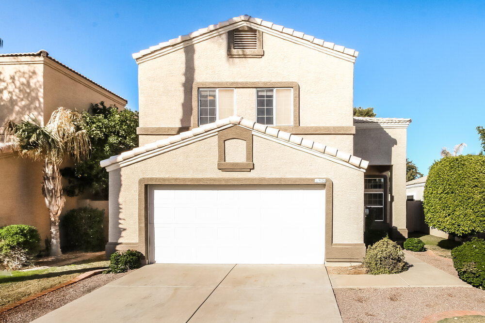 1526 E Beacon Dr in Gilbert, AZ - Foto de edificio