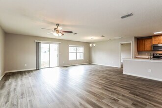 3664 Summit Oaks Dr in Green Cove Springs, FL - Building Photo - Building Photo