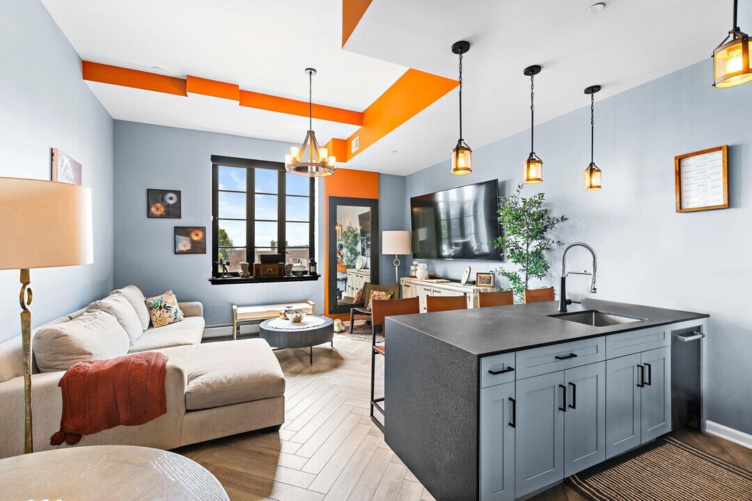 142 Charles St-Unit -PH-1 in Jersey City, NJ - Building Photo