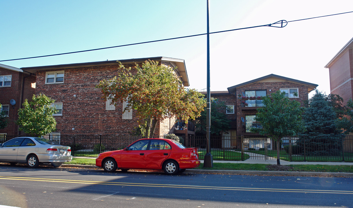 6447-6451 S Narragansett Ave in Chicago, IL - Foto de edificio