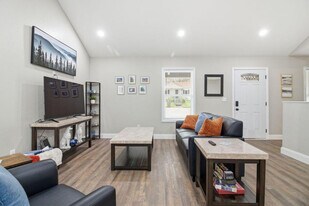 810 Carson St in Jefferson City, TN - Building Photo