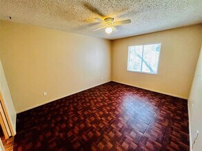 7529 Pitch Pine Cir in Tampa, FL - Building Photo - Building Photo
