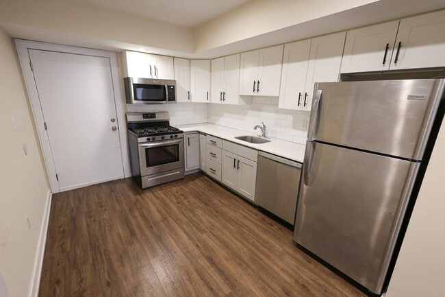 332 Talbot Ave, Unit 14 in Boston, MA - Building Photo - Building Photo