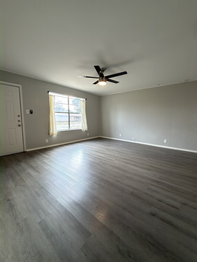 6113 Springbrook Dr in Tyler, TX - Building Photo - Building Photo