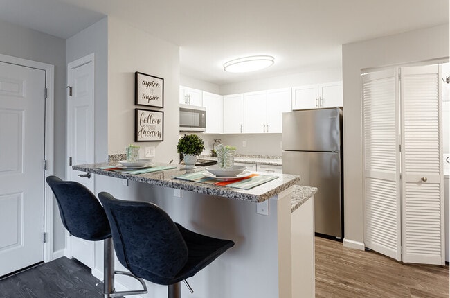 Northwoods East in Middletown, CT - Building Photo - Building Photo