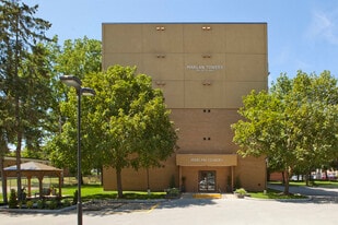 Marlan Towers in Owen Sound, ON - Building Photo
