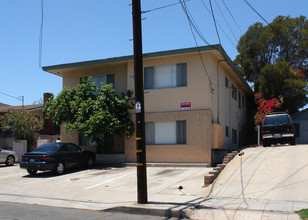 1644 Grove St in San Diego, CA - Building Photo - Building Photo