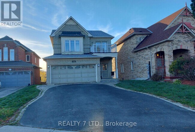 816 Walsh Ct in Newmarket, ON - Building Photo - Building Photo