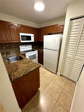 6555 W 26th Dr in Hialeah, FL - Building Photo - Building Photo