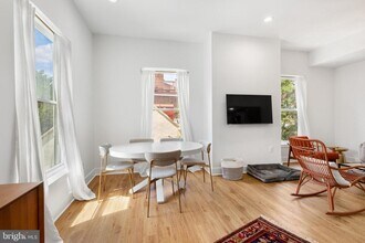 1119 Pine St in Philadelphia, PA - Building Photo - Building Photo