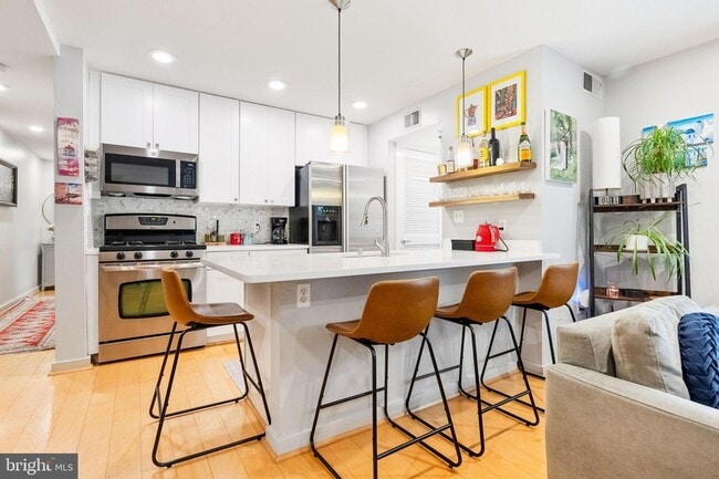 1439 Chapin St NW, Unit 102 in Washington, DC - Building Photo - Building Photo