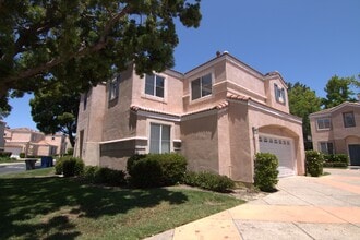 842 Caminito Estrella in Chula Vista, CA - Building Photo - Building Photo