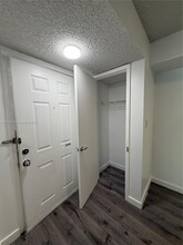 640 S Park Rd in Hollywood, FL - Foto de edificio - Building Photo