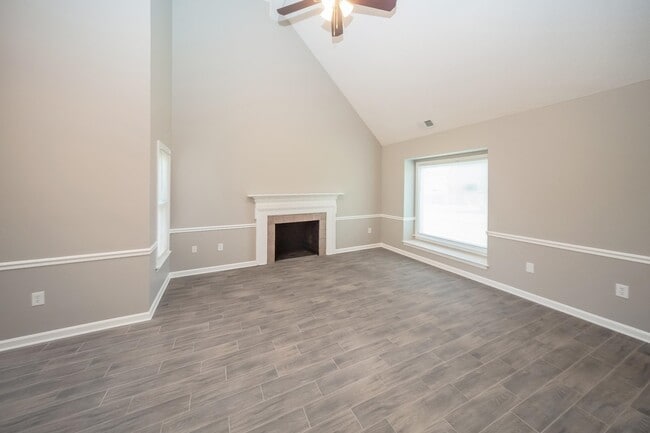 6602 Meadow Bend Dr in Memphis, TN - Building Photo - Building Photo