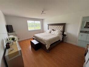 4361 Dogwood Cir in Weston, FL - Building Photo - Building Photo