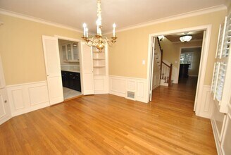 3927 Myrtle Avenue in Long Beach, CA - Building Photo - Building Photo