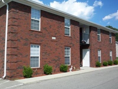 8614-8616 Standing Oak Dr in Louisville, KY - Building Photo - Building Photo