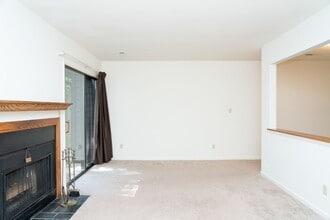 127 Blithe Ct in Charlottesville, VA - Building Photo - Building Photo