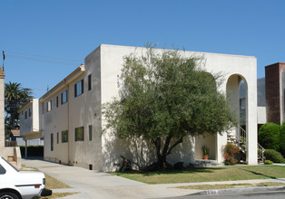 4160 Duquesne Ave in Culver City, CA - Foto de edificio - Building Photo