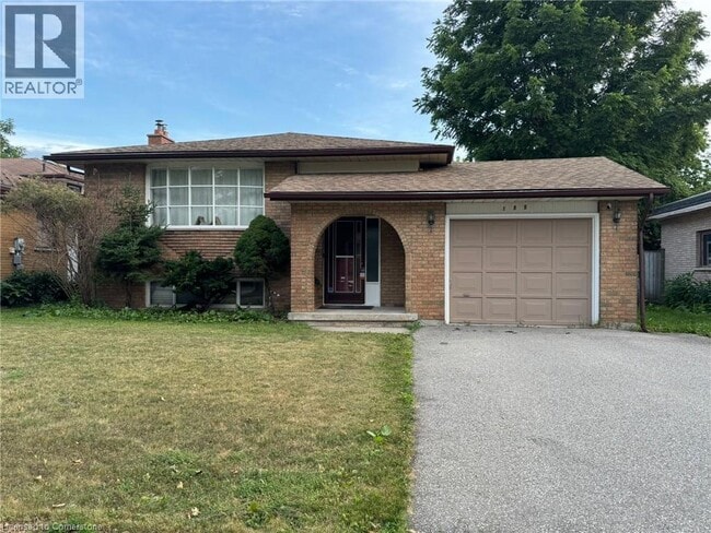 property at 189 Northlake Dr