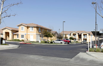 Park View Village in Porterville, CA - Building Photo - Building Photo