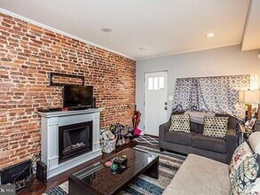 231 S Durham St in Baltimore, MD - Building Photo - Building Photo