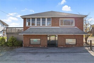 1001 5th St in West Elizabeth, PA - Building Photo