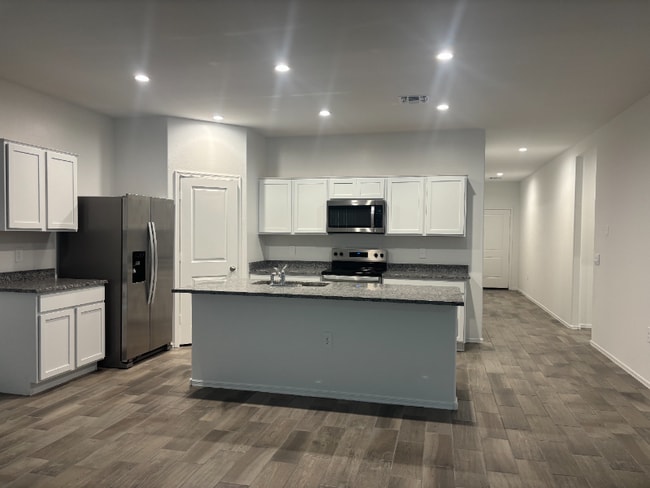 28242 N Nealite Dr in San Tan Valley, AZ - Building Photo - Building Photo