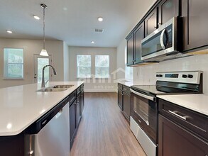 6363 Emerald Hls Wy in Wesley Chapel, FL - Building Photo - Building Photo