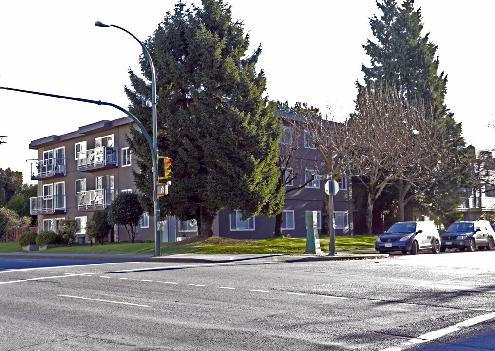 Gabrielle in Vancouver, BC - Building Photo